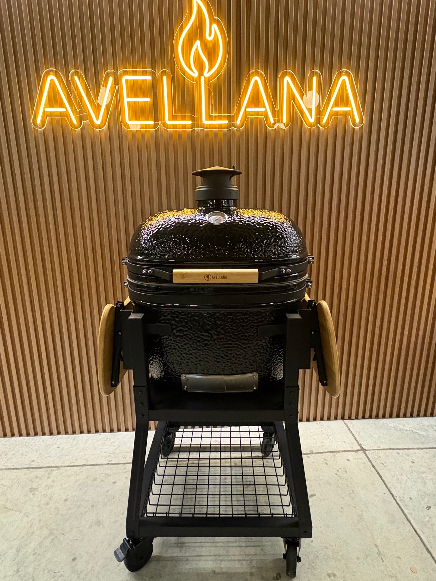 Avellana Kamado King Roaster 23.5" Oval
