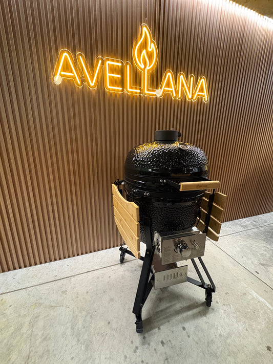 Avellana Kamado Hybrid 22" Gas y Carbón